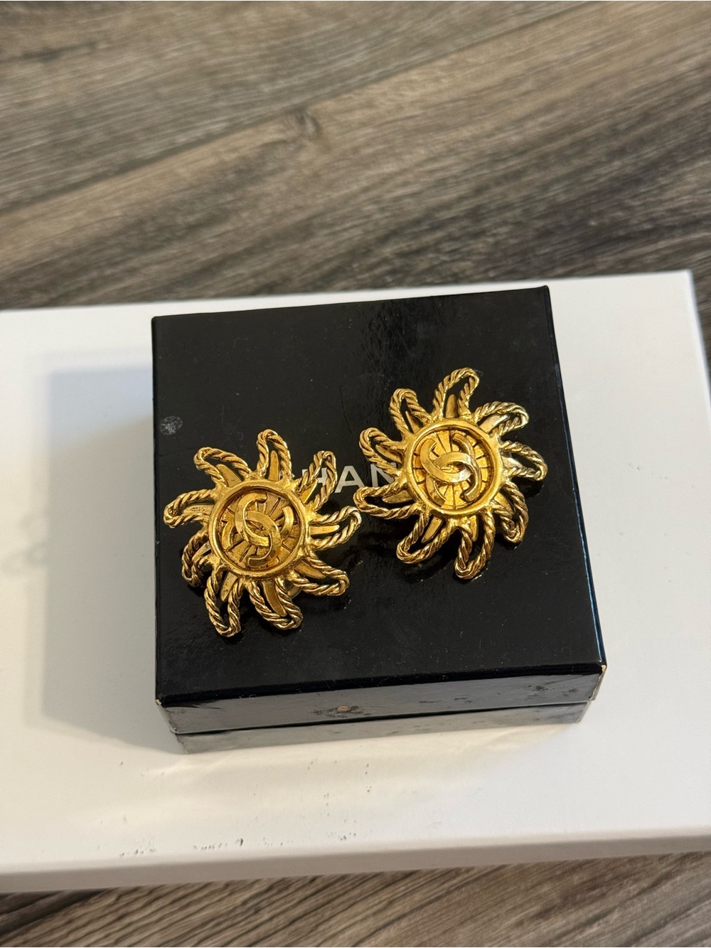 Chanel Vintage Gold Sun CC Clip On Statement Earrings
